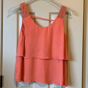 Coral tank with crochet sleeves 🖤